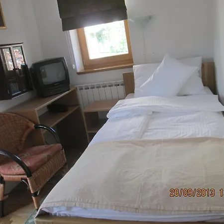 Pensión Villa Una 3*
