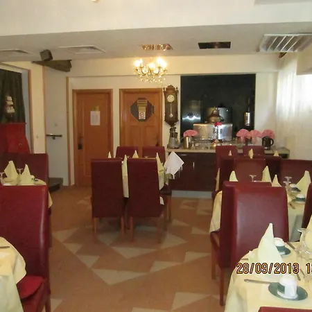 Pensión Villa Una 3*